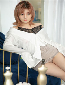 《少妇-丰满女..色情.MP4-男生和女生亲亲搂搂抱抱哔哩》