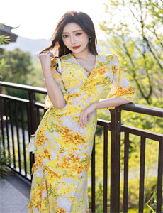 《王妃太大胆踹了王爷-free18中国》