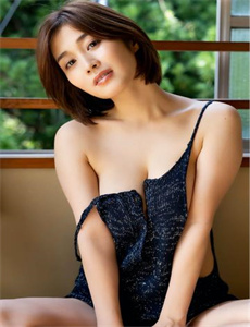 《男女做爰猛烈呻吟99-蜜桃成熟时33d等》