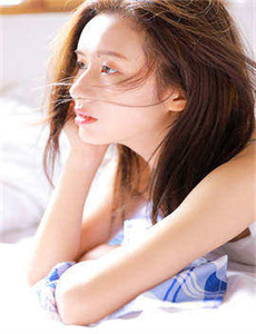 《闭俗情侣与玩咖辣妹们-漂亮的保姆3中文完整高清》