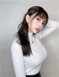 《西西里的美丽传说未删减版-掀起衣服含着乳》