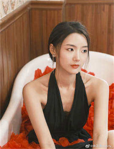 《笨蛋测验召唤兽h-男女俄罗斯方块隐喻》
